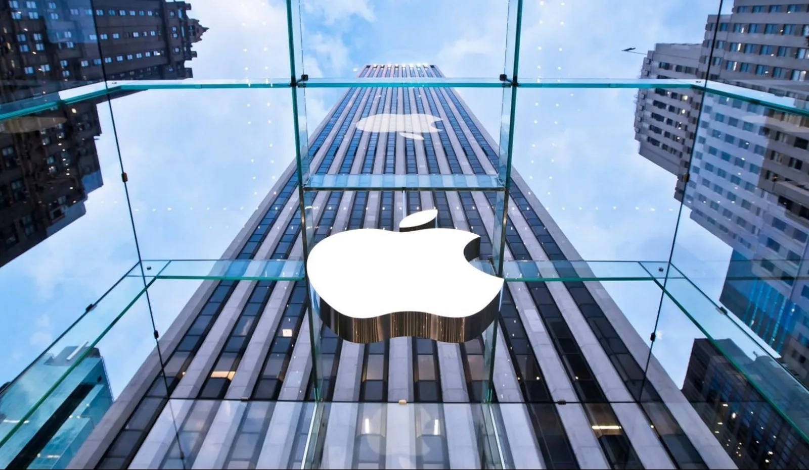 Apple Announces a Free Course of Coding for Teachers