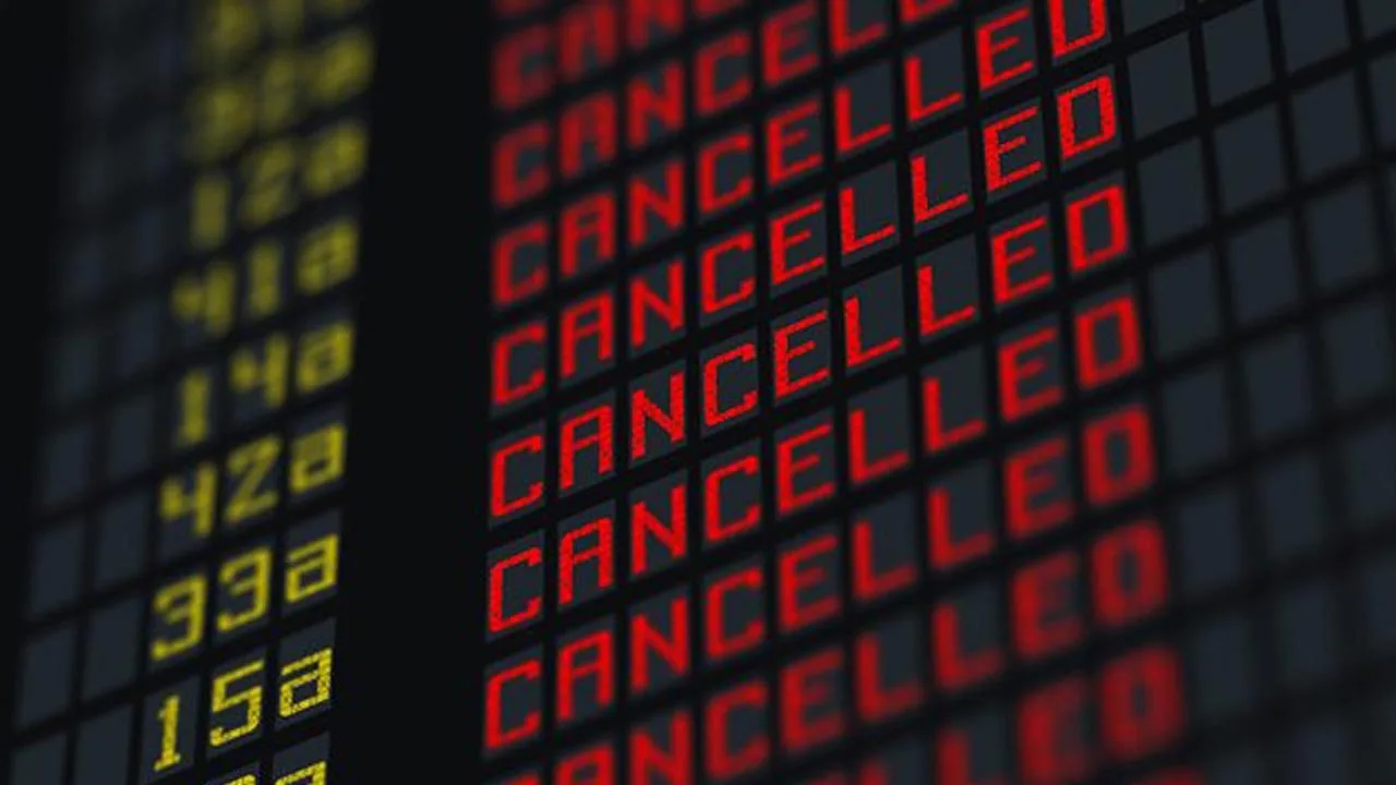 New COVID Variant in The UK & SA Led to Travel Bans