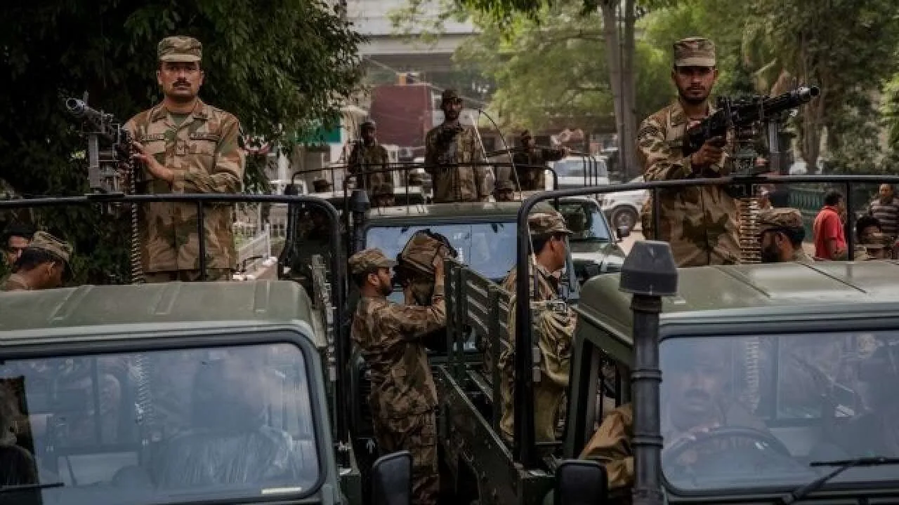 Pakistan Army Soldiers
