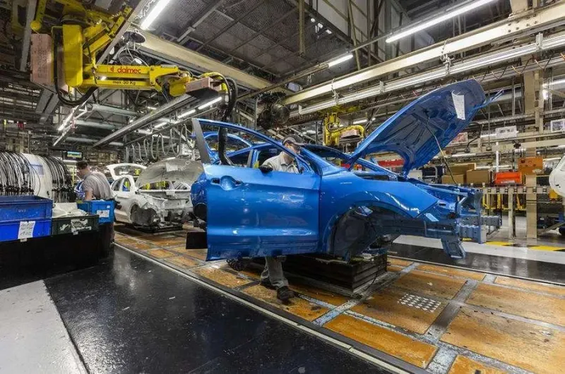 Global car production plunged in 2020