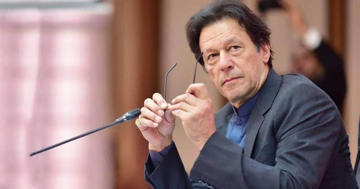 PM Imran decides to reshuffle the cabinet next Monday