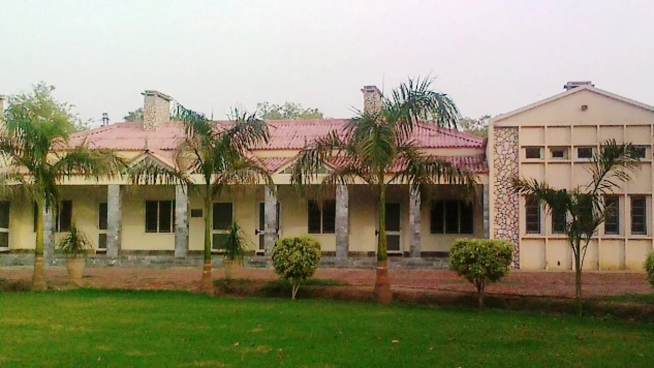 KPK govt decides to lease out 19 rest houses