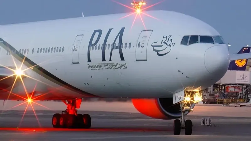 PIA Boeing 777