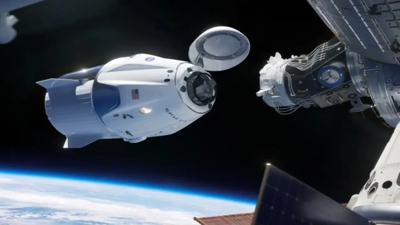 SpaceX capsule