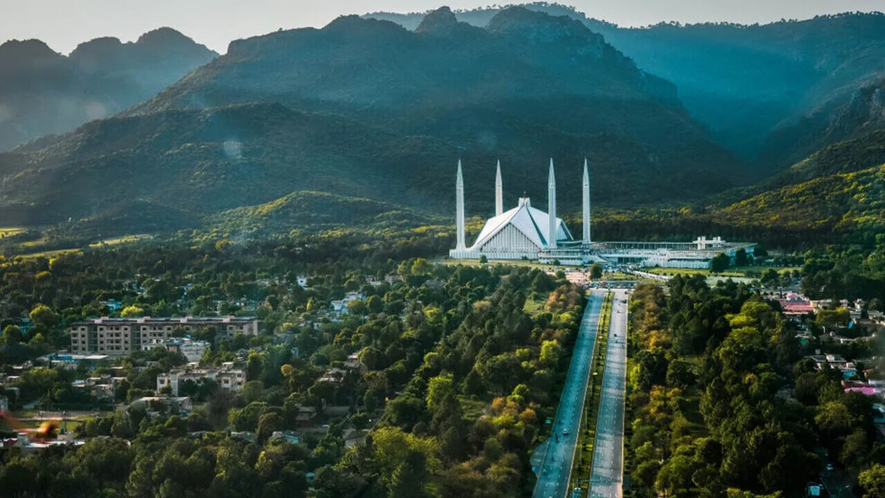 A New University of Engineering & Emerging Technologies in Islamabad