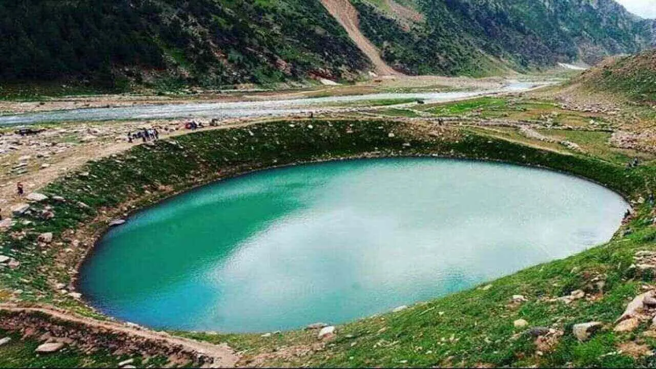Piyala lake