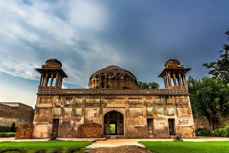 Guided tours to historical sites: Punjab Govt launched tourist program