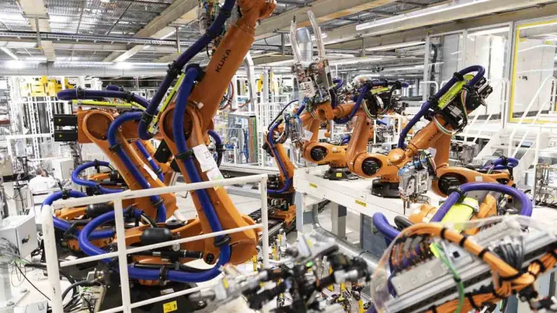 Pakistan's LSM Grows 3.26pc in Five Months