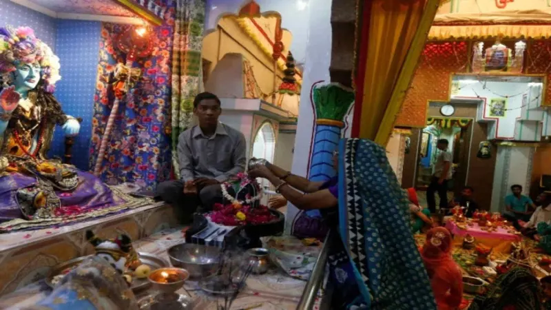 Hindu Yatrees