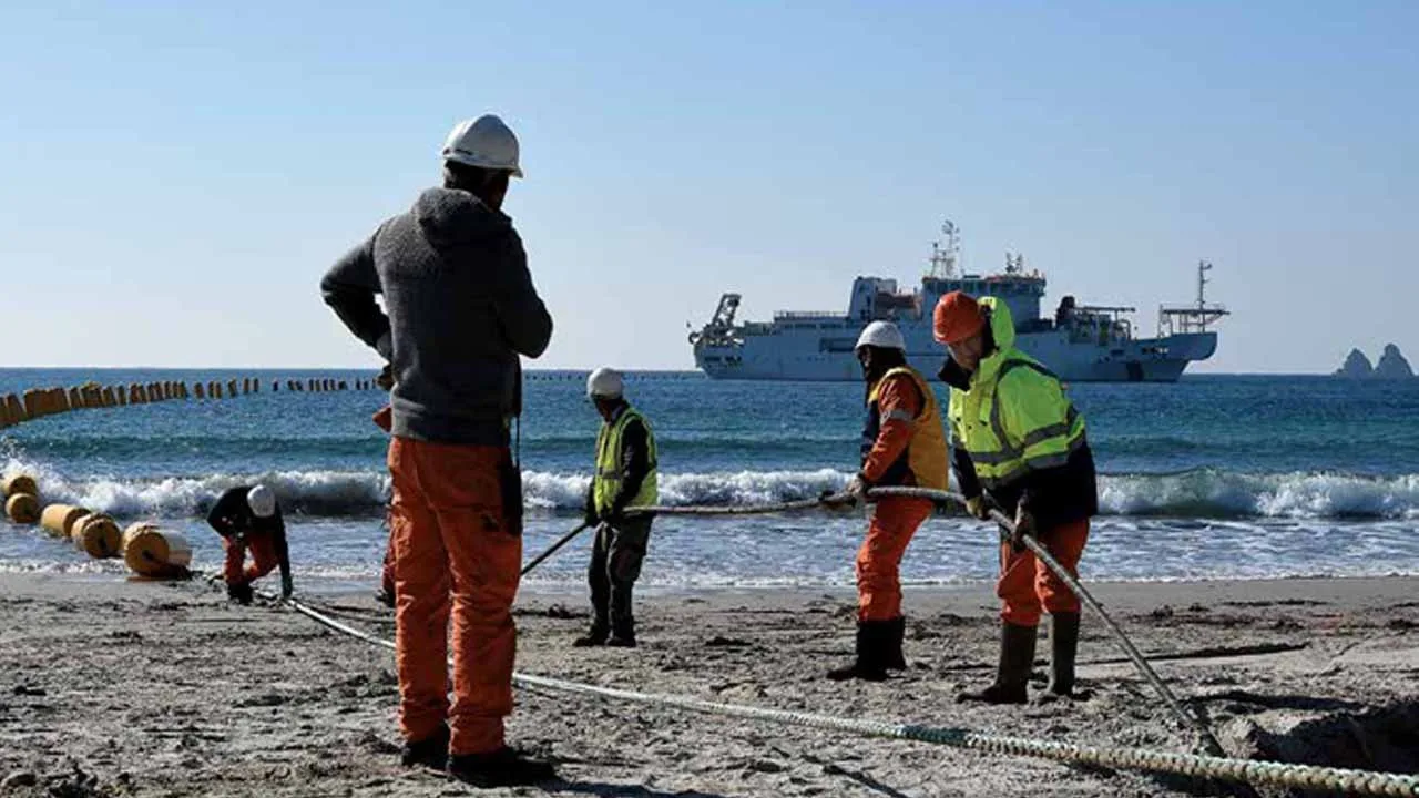 Increasing Fiber Optic Connectivity to Create $6 Billion investment potential in Pakistan: report