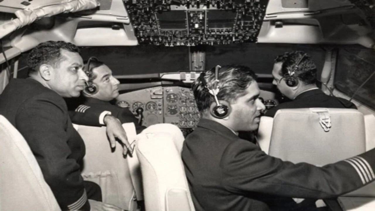 On this day PIA pilots broke world record