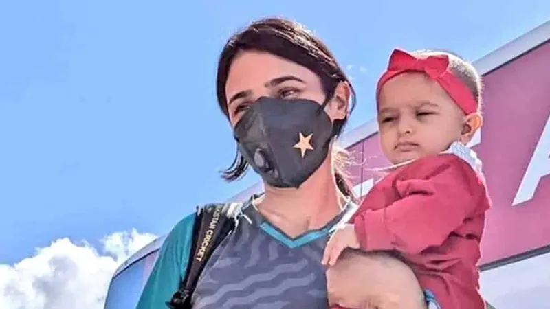 Cricket World Cup: Bismah Maroof and baby Fatima star in New Zealand