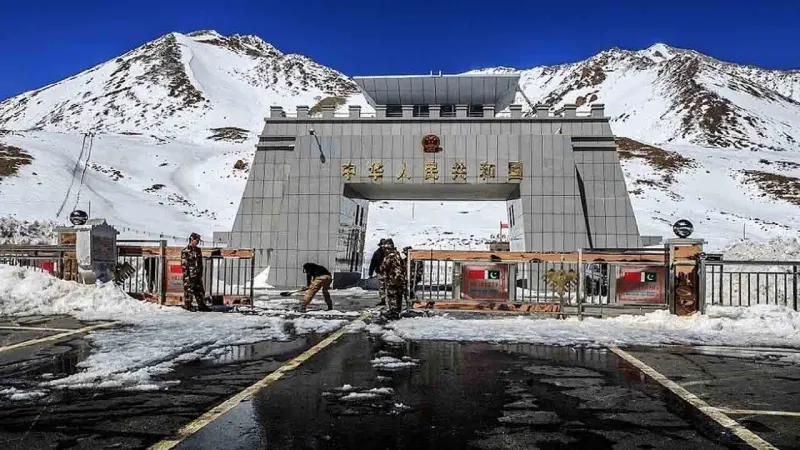 China opening Khunjerab Border on 1st of next month: Razak
