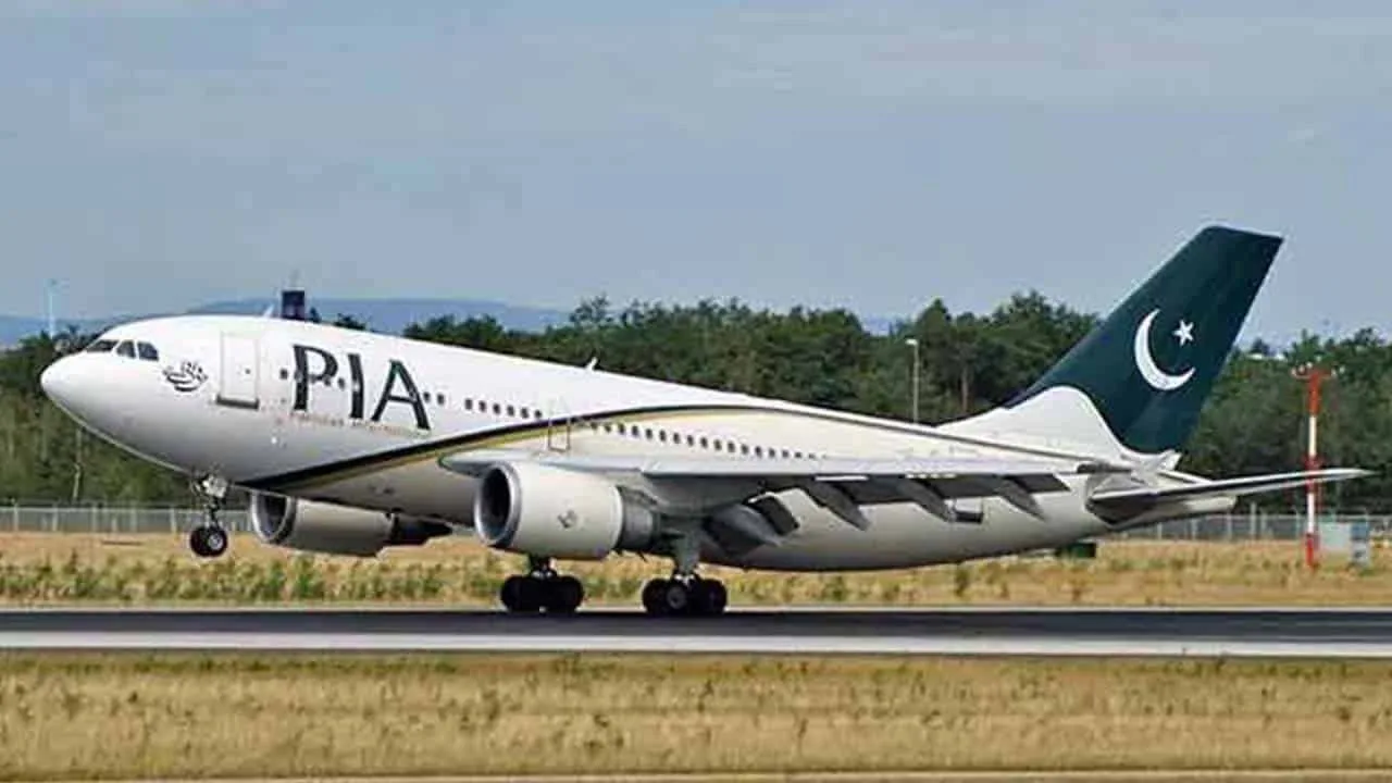 PIA Plane Returns Carrying 230 Pakistanis Stranded In Ukraine