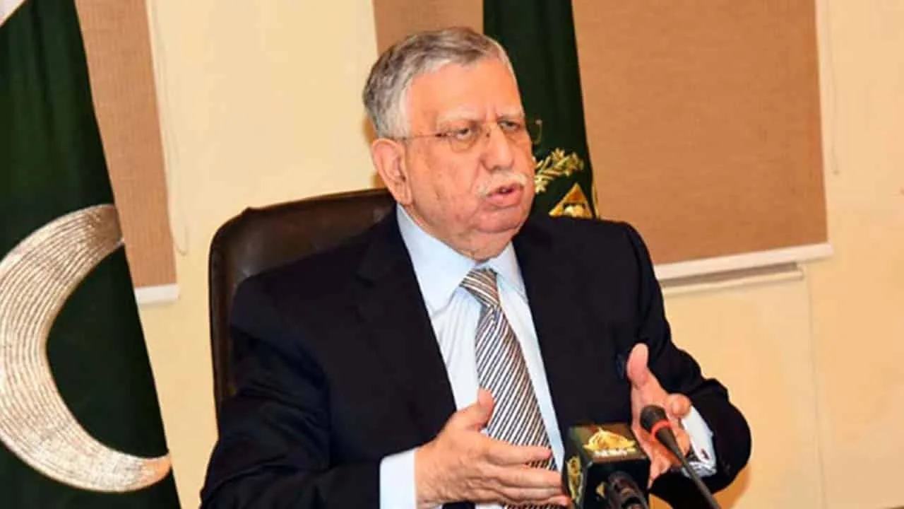 Private credit off-take remained Rs911b during first 9 months of current FY: Tarin