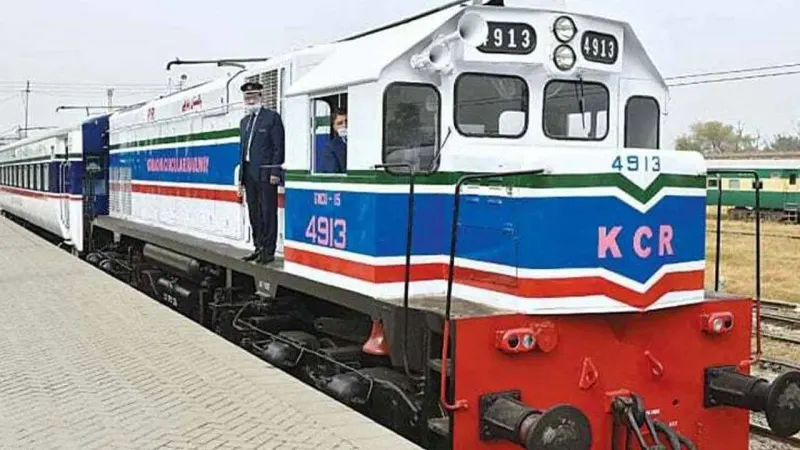 PM Sharif urges China to help revive Karachi Circular Railway project