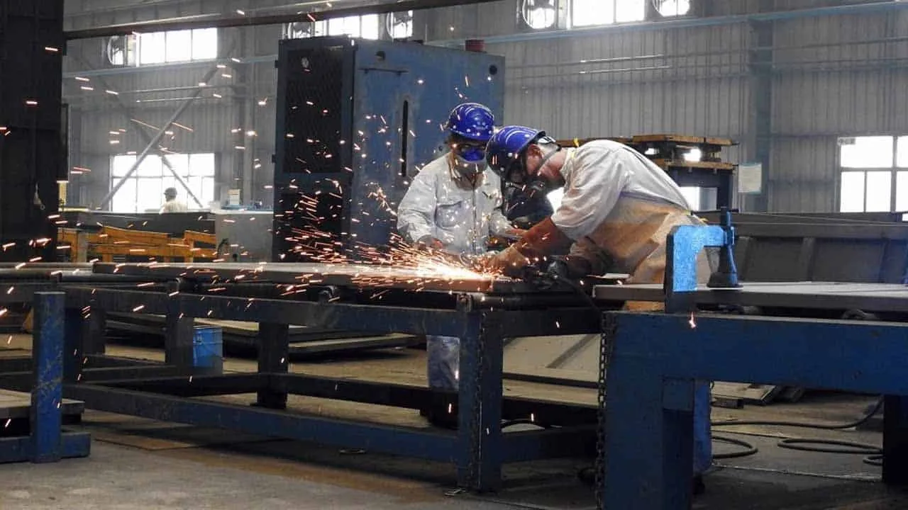 large-scale manufacturing industries output rise 8.6%