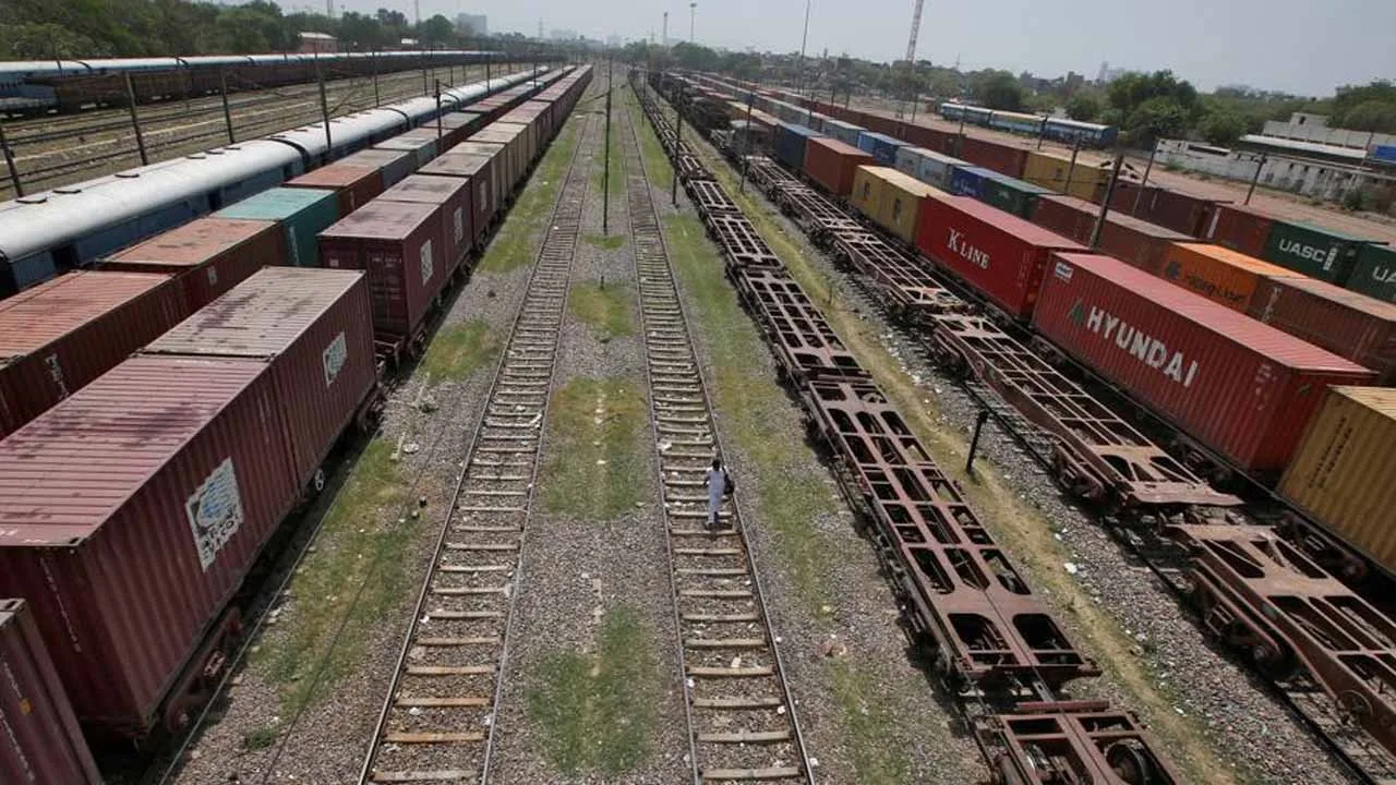 Pakistan Govt Requests China To Finance ML-I Project
