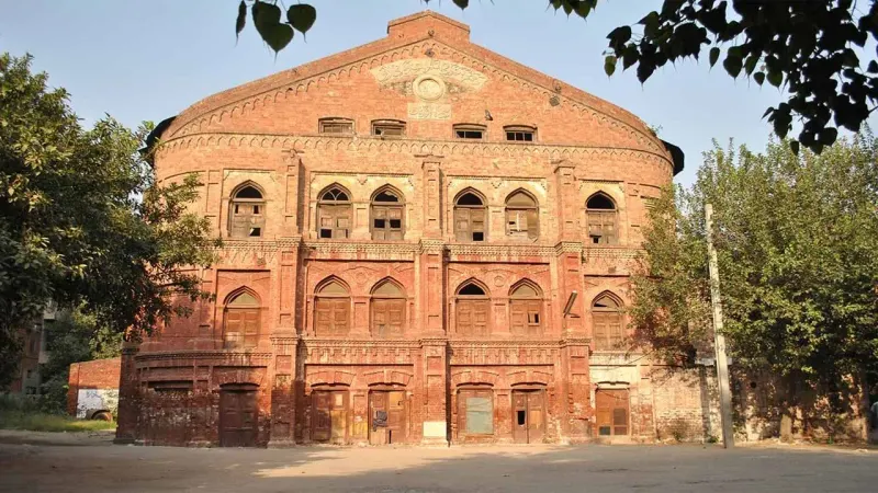 WCLA to restore dying Bradlaugh Hall