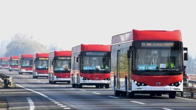 PM Shehbaz Sharif Announces To Run Metro From Peshawar Morr To Airport In 5 Days