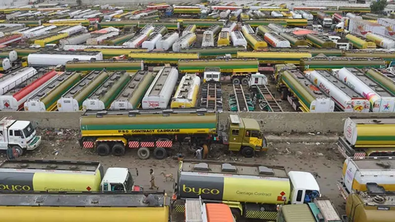 Pakistan to import 32 million barrels of oil this year under Saudi facility
