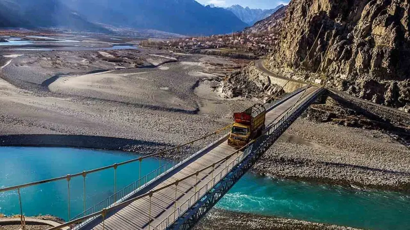 NHA to install steel belly bridge to restore traffic on Karakorum Highway