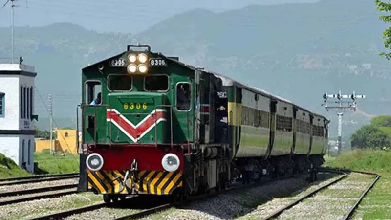 Pakistan Railways lease over 4,500 acres land to generate revenue