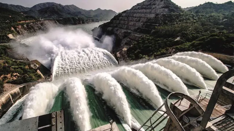 World Bank Approves Rs. 56.7 Billion Loan for 300MW Solar Project At Tarbela