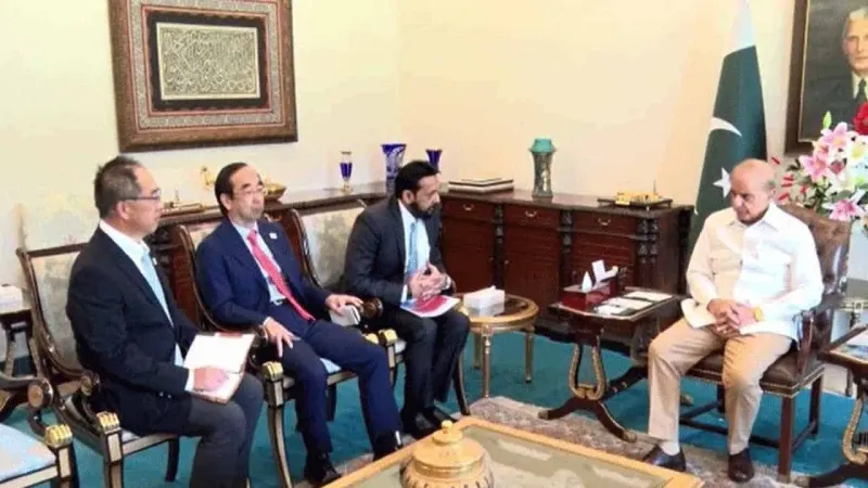 PM calls for localization, promotion of new technologies