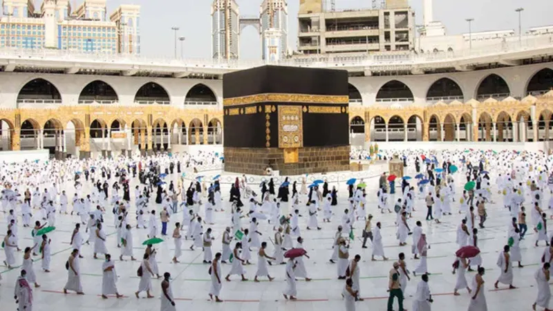 An African Old Man Sold the Only House He Owned To Perform Umrah
