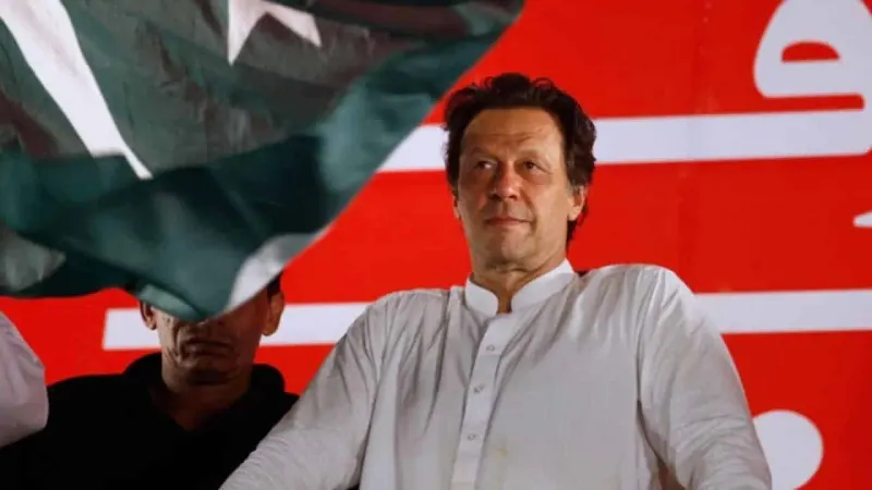 Imran Khan urges Youth for Countrywide Protests