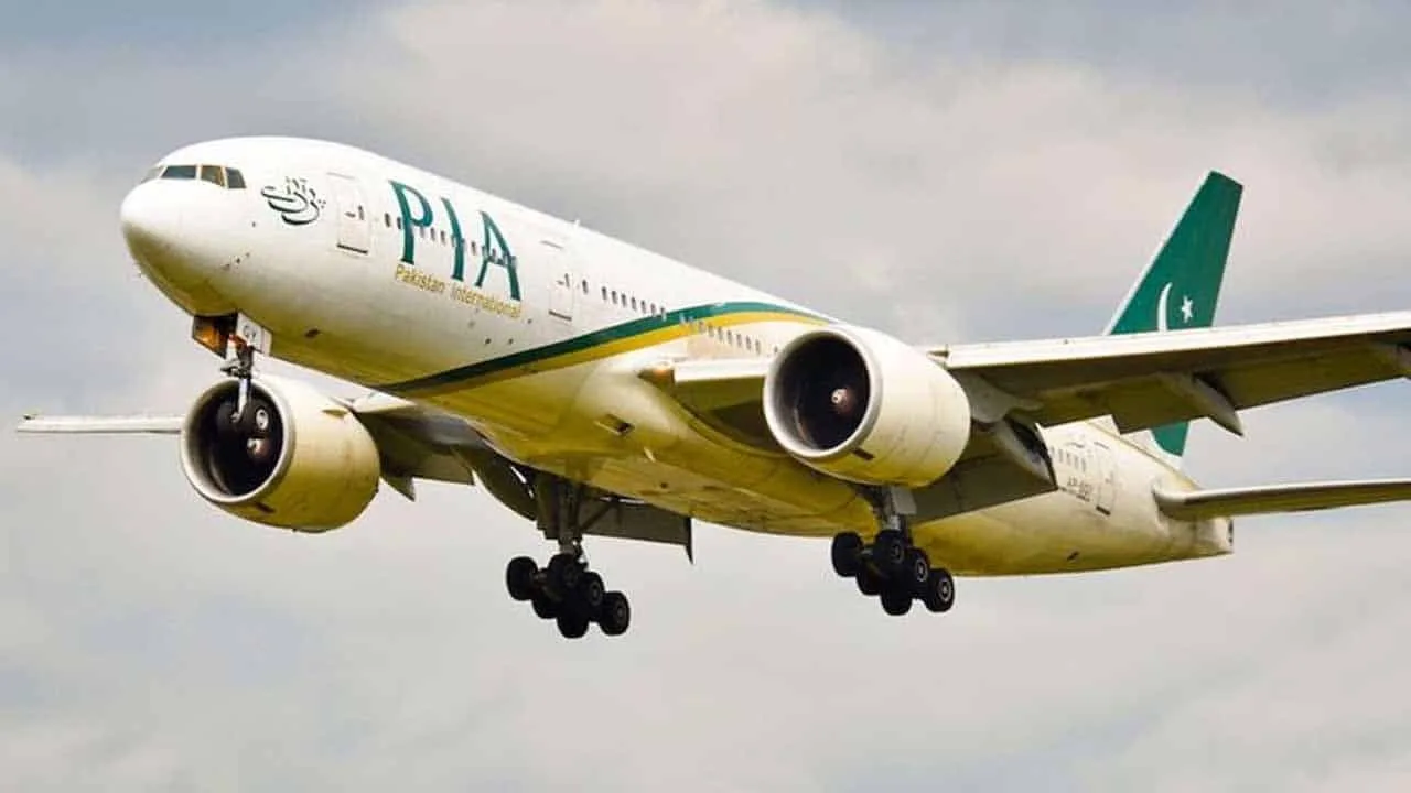 PIA reduces fares for Pakistani students traveling to China
