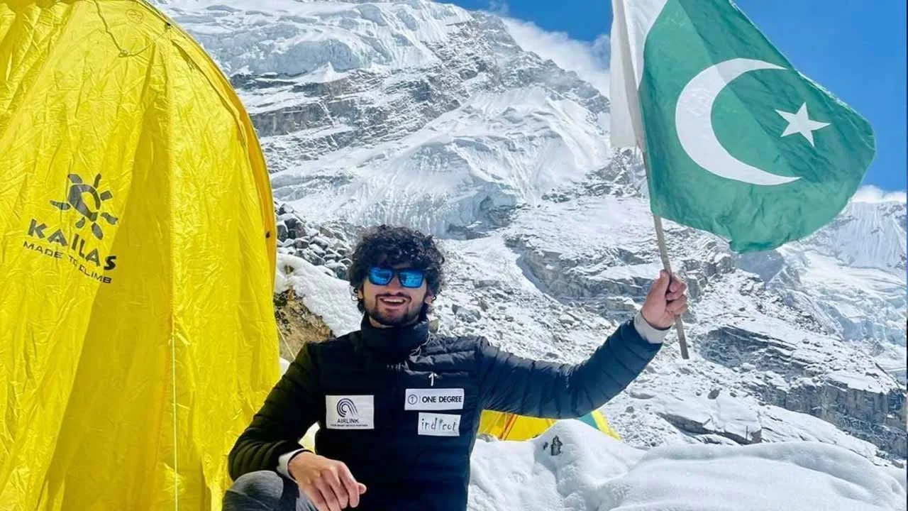 Shehroze Kashif summit Nanga Parbat