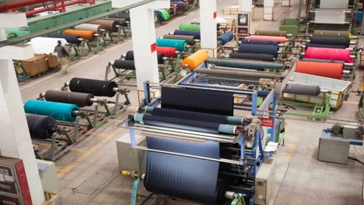The exports of textiles and clothing fall for fifth consecutive month