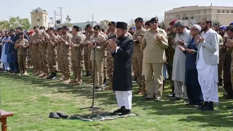 COAS attends funeral prayers of helicopter crash martyrs