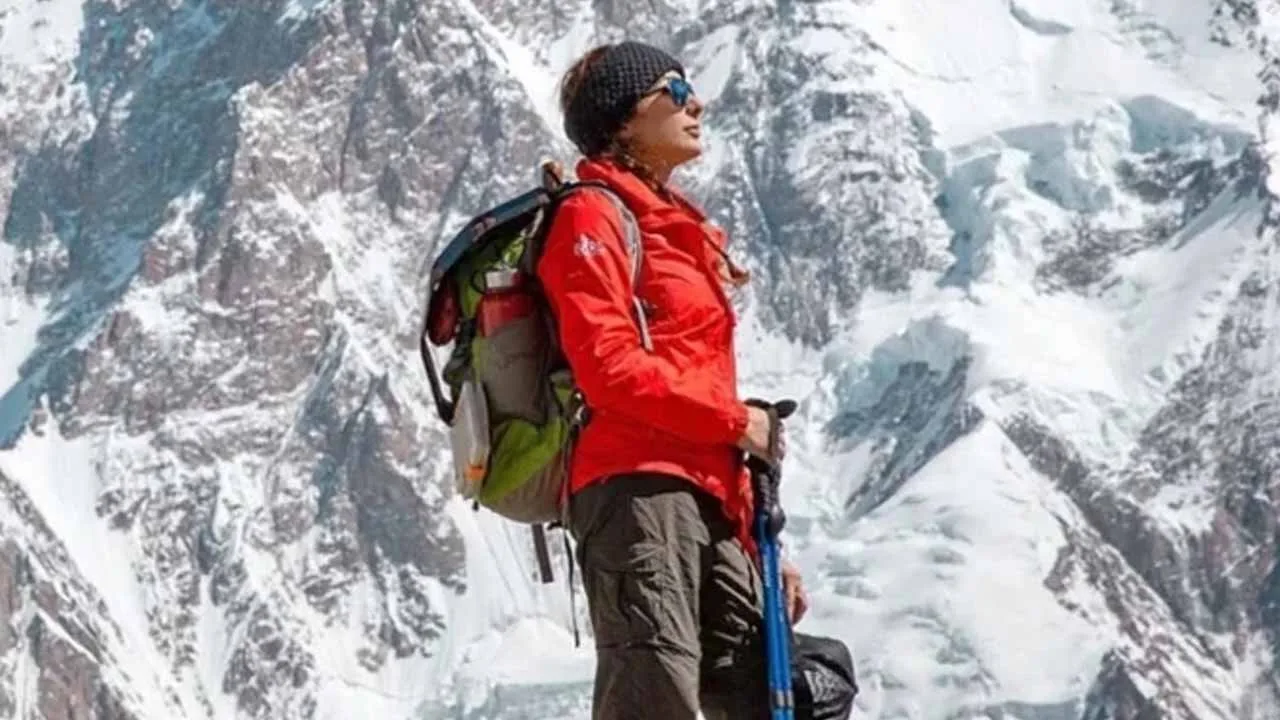 Naila Kiani become First Pakistani woman who climbs world's 11th highest mountain