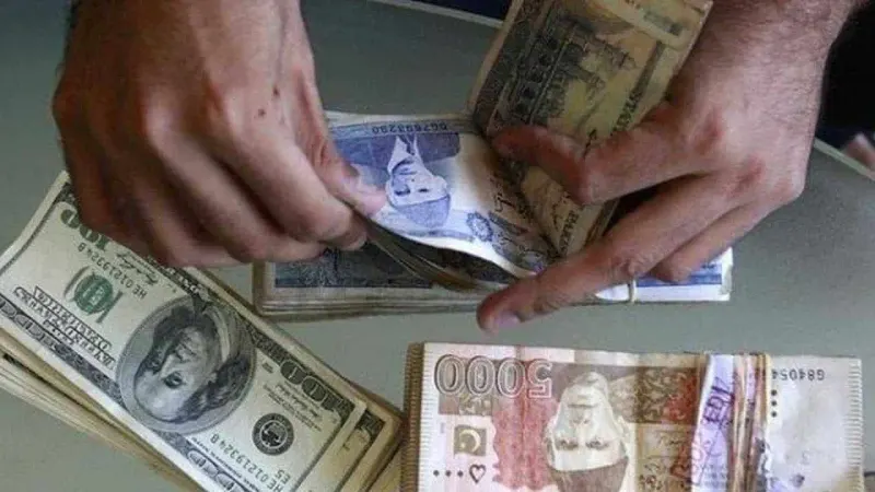 Govt to borrow Rs6.8tr from banks
