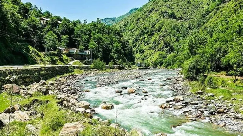 The KP Province, being a Tourist Destination, attracted 890,777 Tourists in One Month