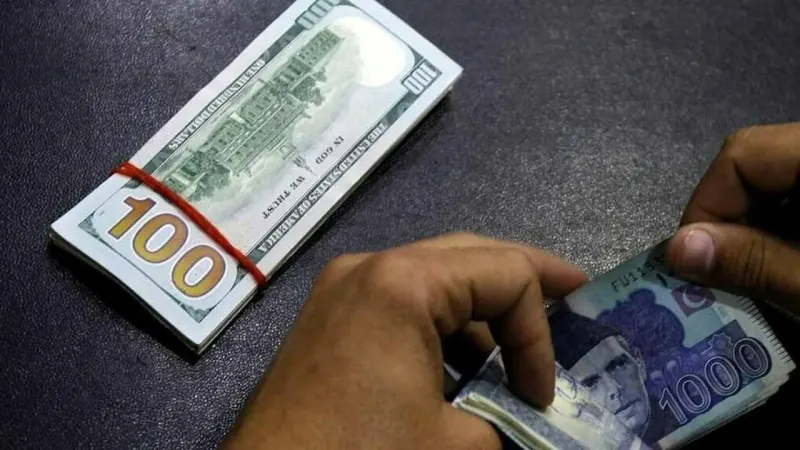 Pakistani Rupee continues upward momentum, gains Rs2 against dollar in interbank