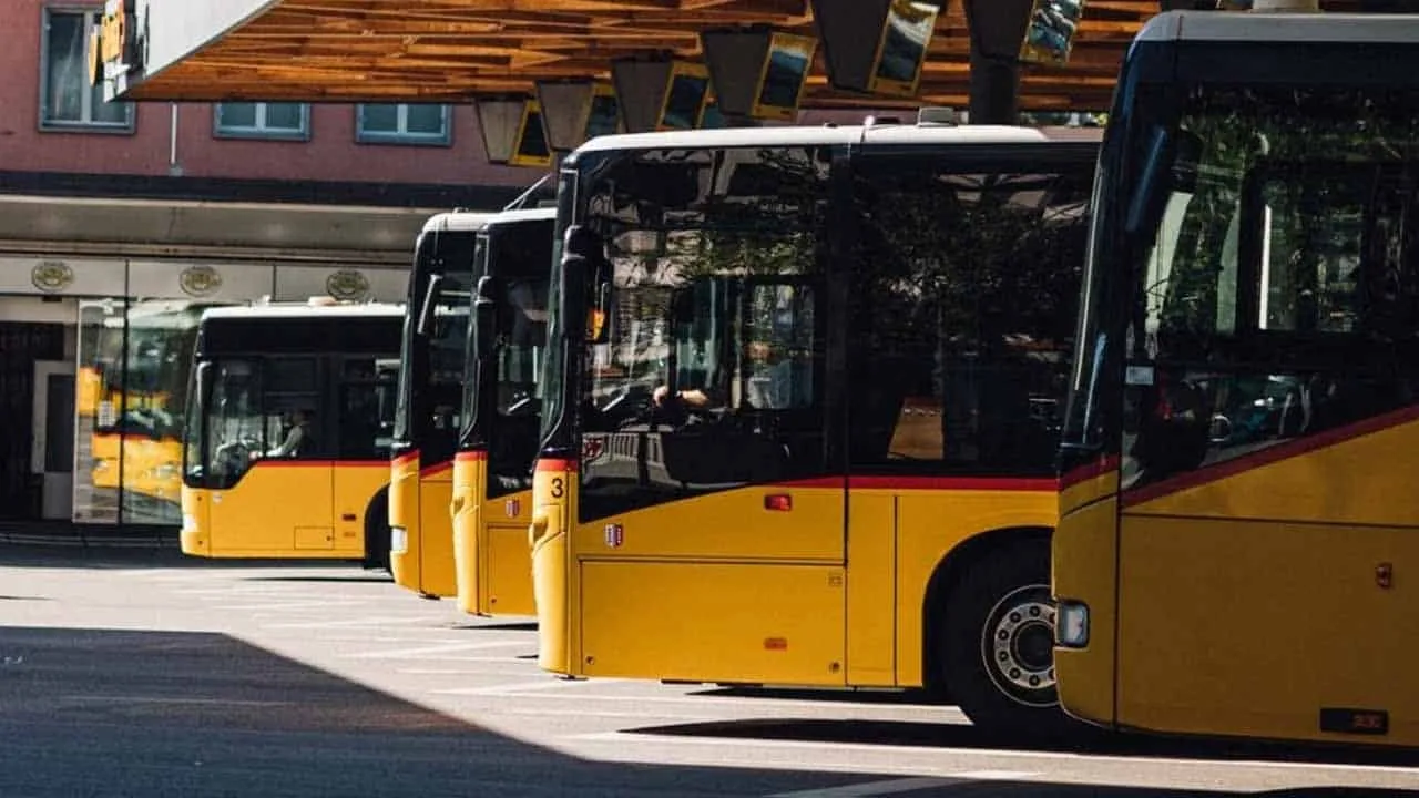 CDA launches a bus service from Islamabad to Murree for families, for just Rs. 100 only