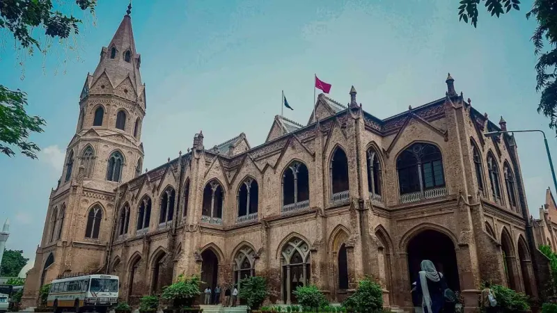 GCU Lahore wins Intervarsity Squash Championship