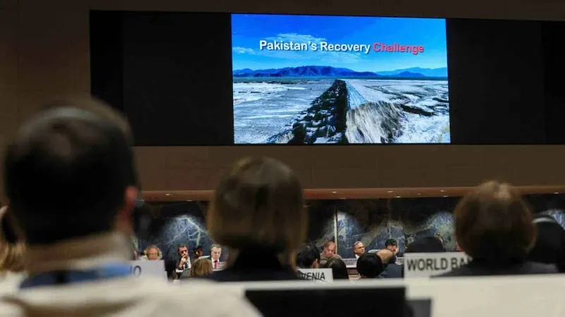 Pakistan exceeds target, raises more than $9bn for flood recovery