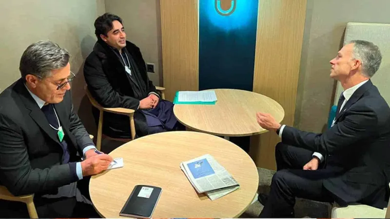 Pakistan looks forward to fostering public-private partnerships with Google: FM