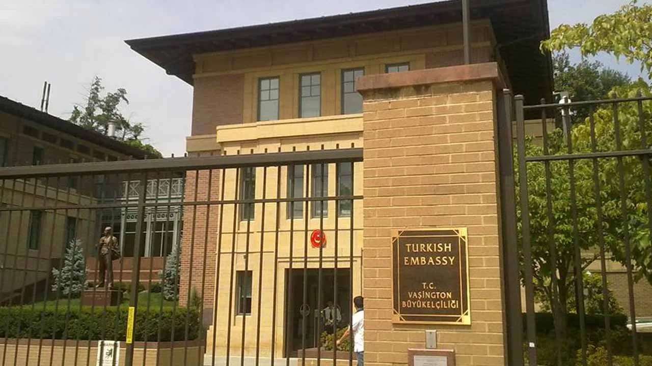 Anonymous Pakistani who walked into the Turkish embassy in the US & donated $30 million for earthquake victims
