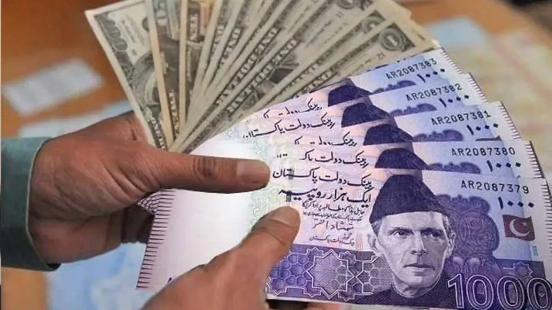 Pakistani rupee registers gains against dollar amid IMF talks