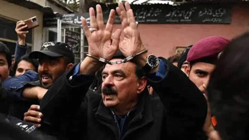 IHC grants bail to Sheikh Rasheed in criminal conspiracy case