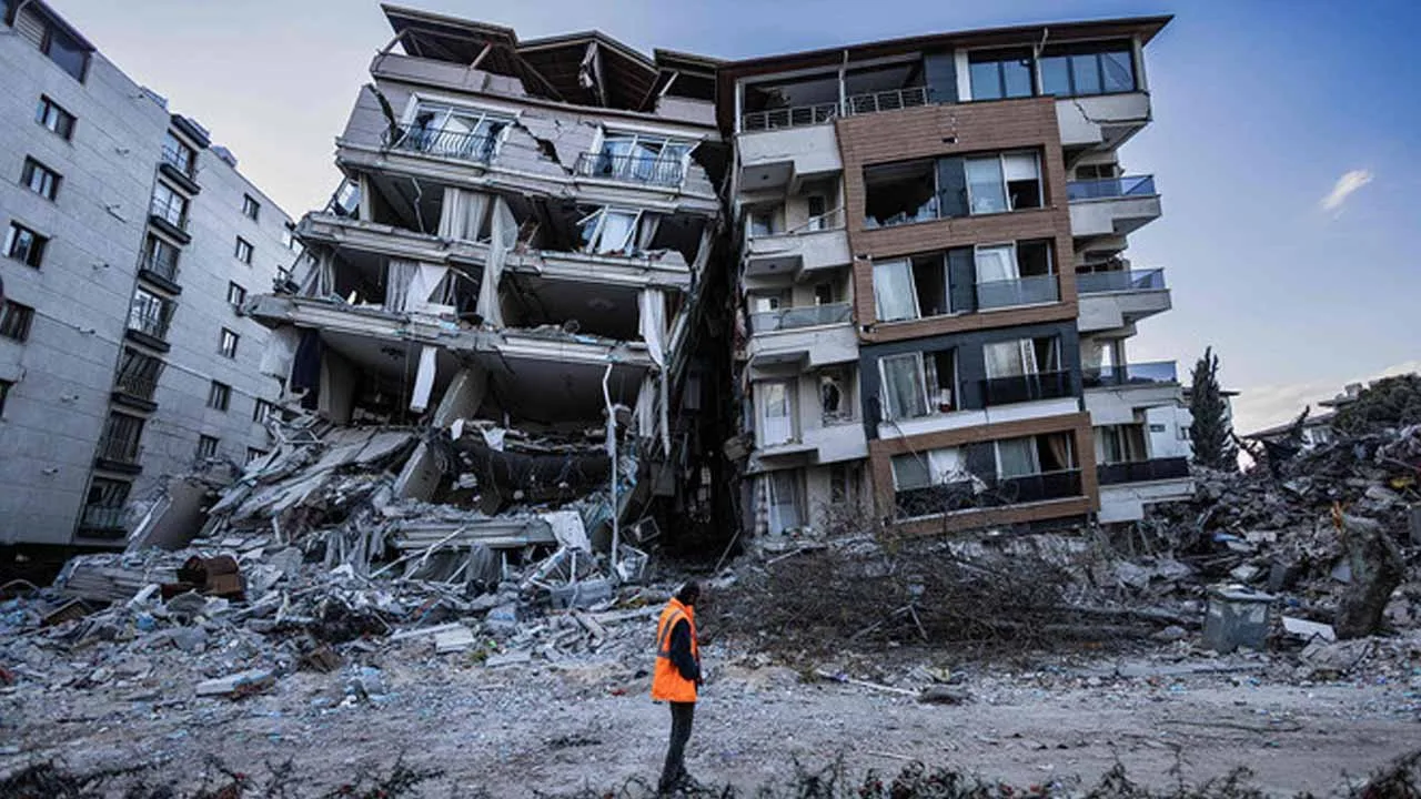Pakistan launches SMS donation facility for Turkiye, Syria earthquake victims