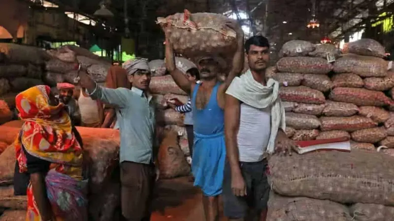 Inflation could break further records, clock in above 34%: report