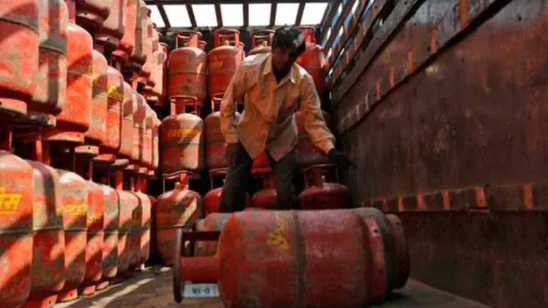 OGRA announce reduction in the price of LPG by Rs49 per kg