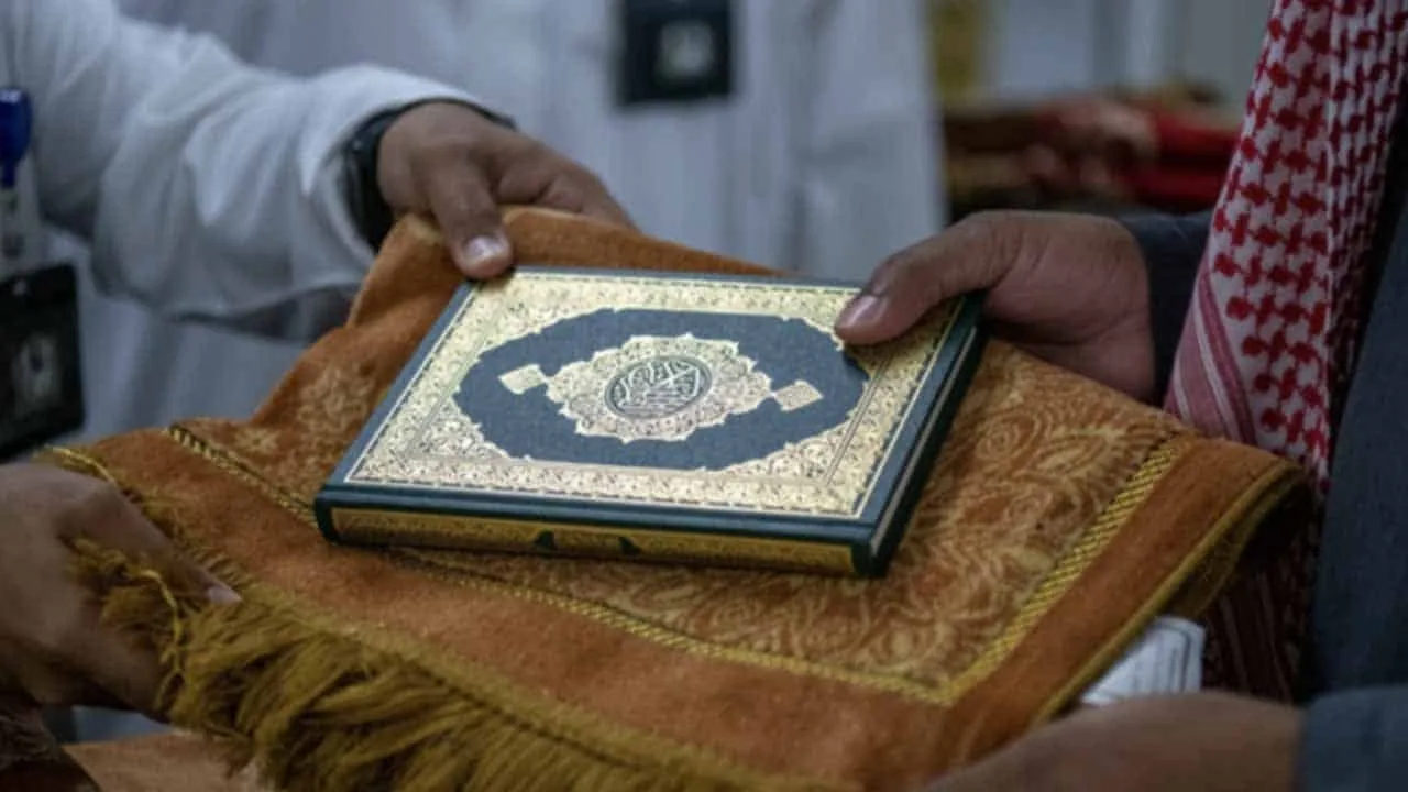 King Salman approves distribution of one million copies of Holy Quran abroad during Ramadan